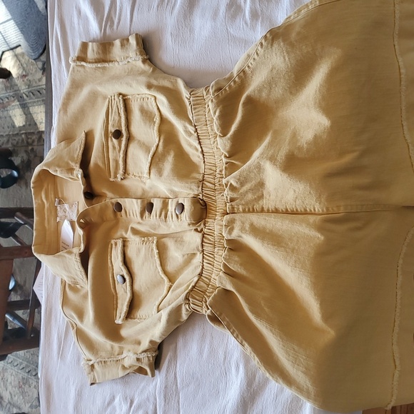Sadie & Sage Mango Button-Up Sz. S Romper with Pockets - Picture 10 of 16